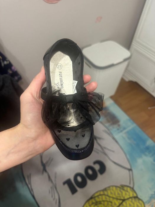 Продам детские туфельки