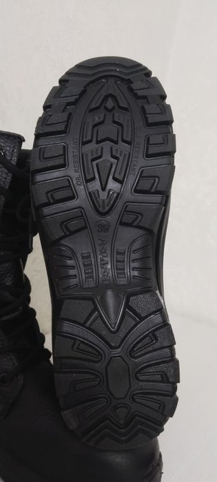 Спец.обувь. берцы зимние, утеплённые.