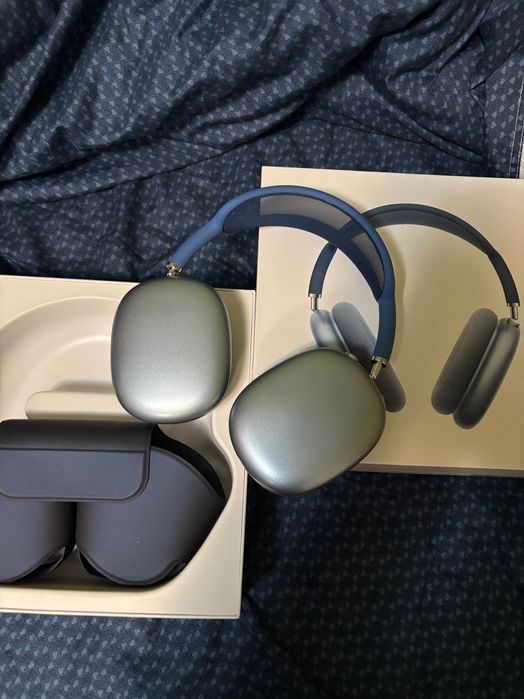 AirPods Max Sky Blue