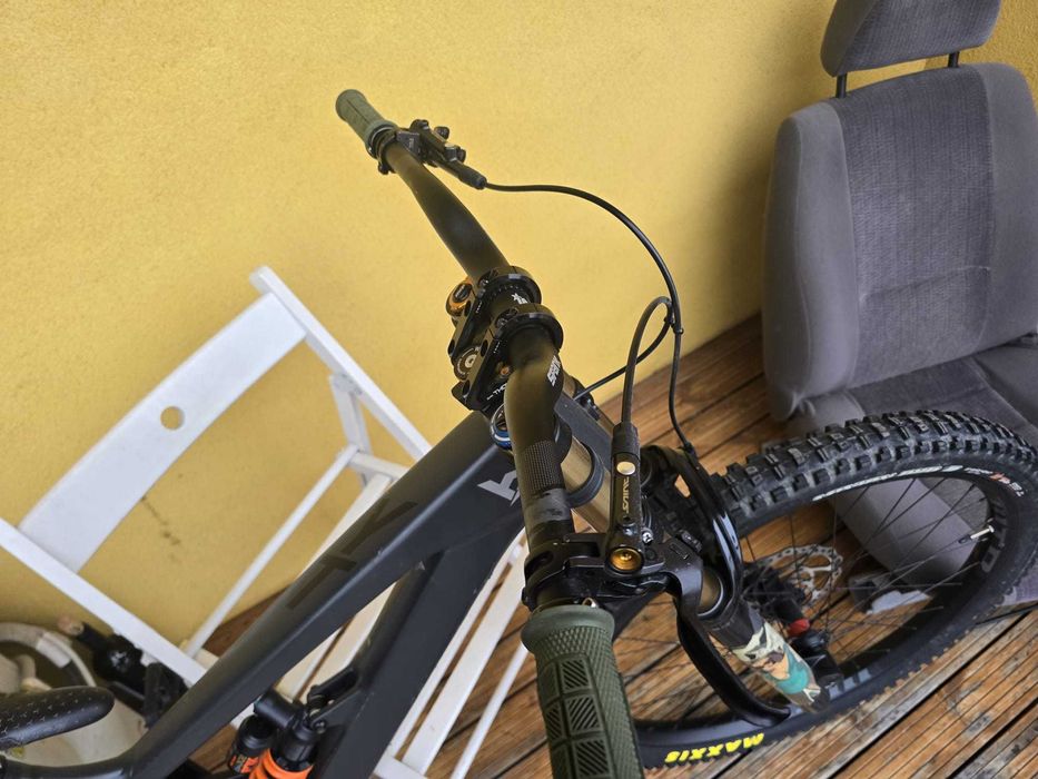 Yt Tues Al echipare fox