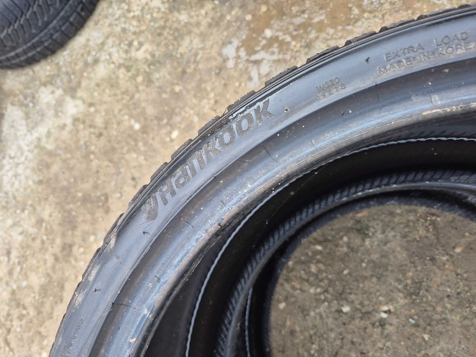 2 Anvelope de IARNA - 275/30/20 - Hankook - Aproape NOI DOT 2022 !