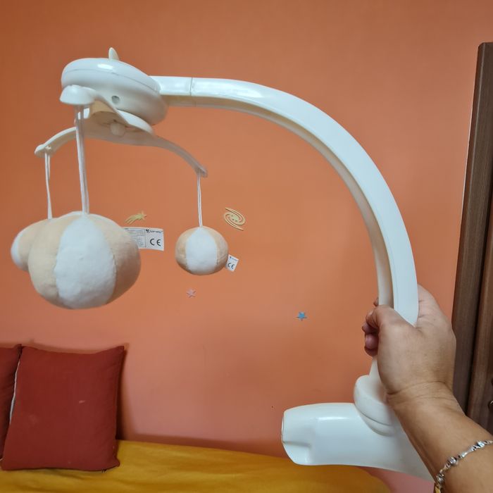 Въртележка за бебешка кошара