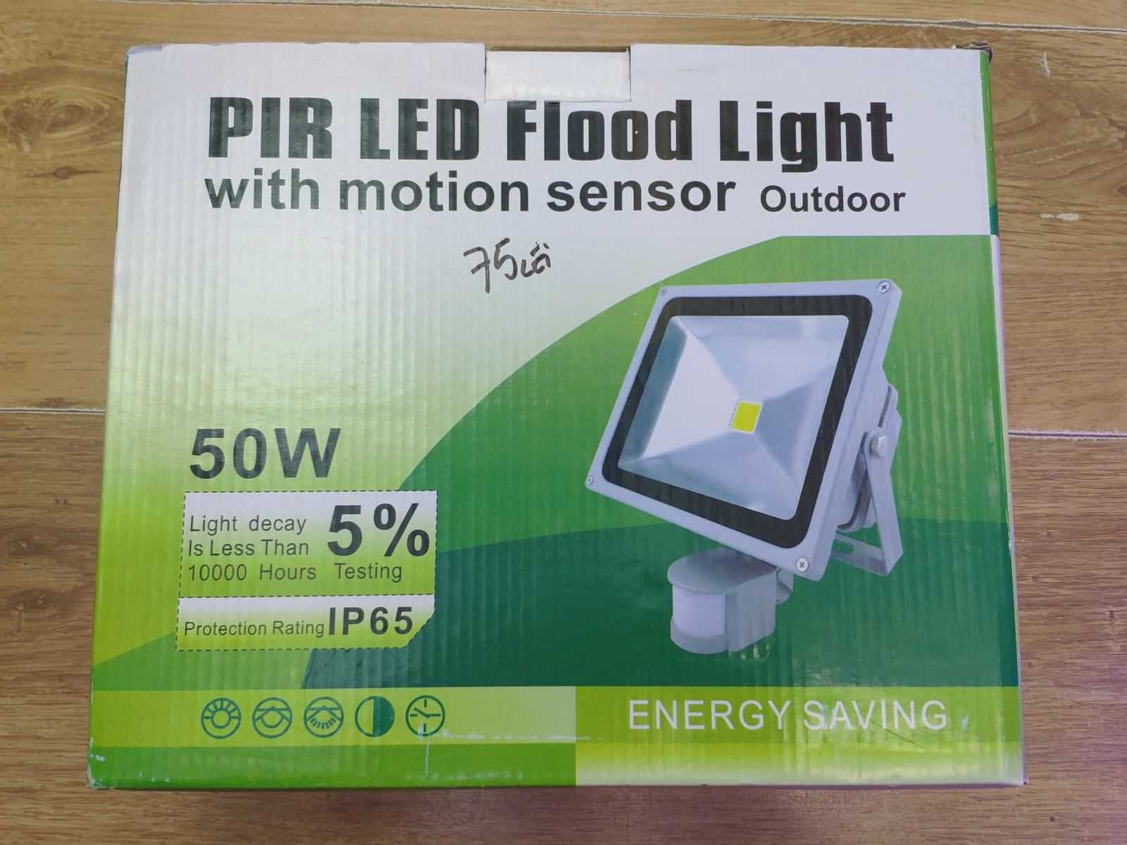 Proiector 50W LED - senzor, ip65