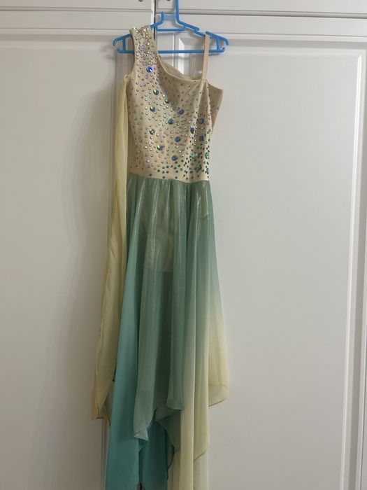 Красивое платье для девочек