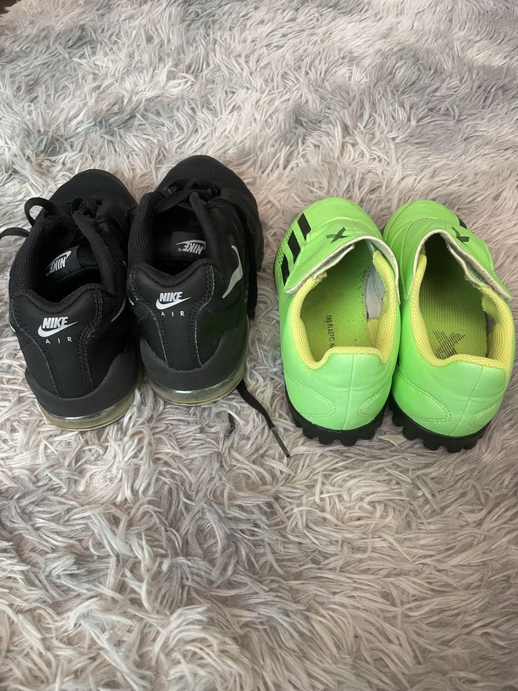 Маратонки NIKE и бутонки Адидас
