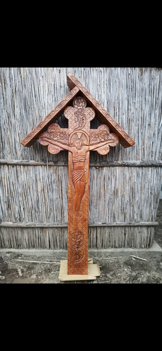 Cruce Troiță lemn stejar sculptat