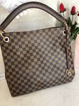 Голяма чанта Louis Vuitton Artsy MM
