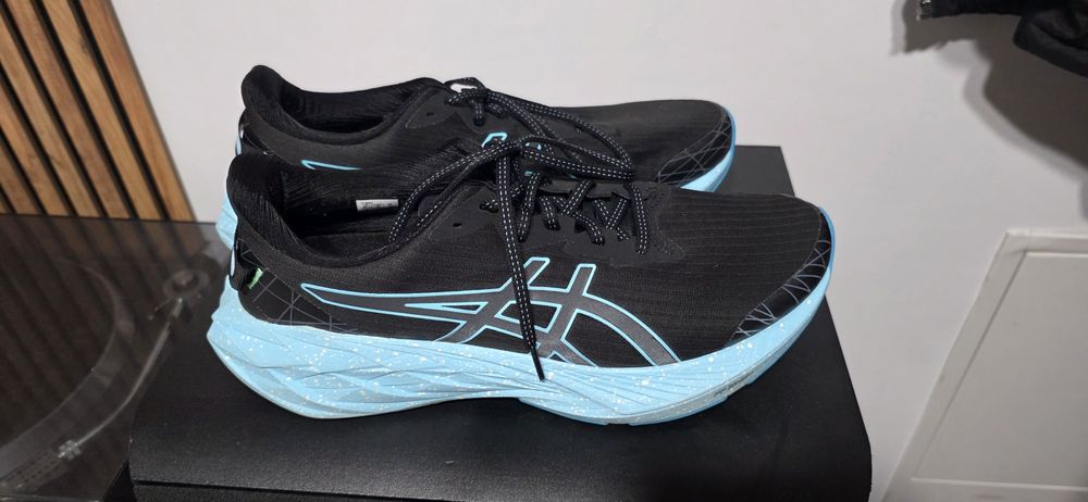 Asics novablast 4 alergati 8km in total