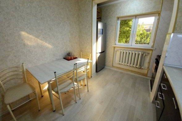 Сдаётся квартира 2х ком Юнусабад 4-квартал можно Парням и девушкам