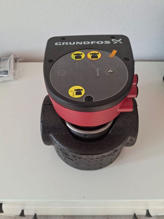 Vând pompa Grundfos
