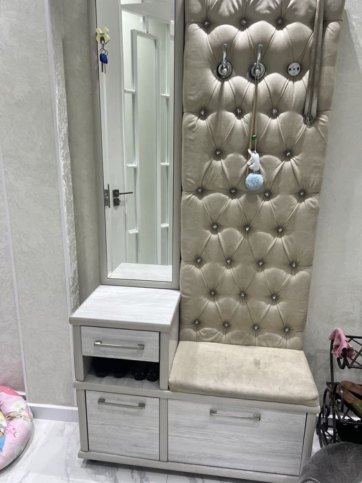 Мебель для прихожей комнаты