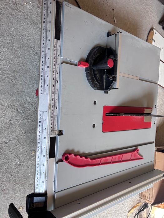 Настолен циркуляр Bosch GTS 254