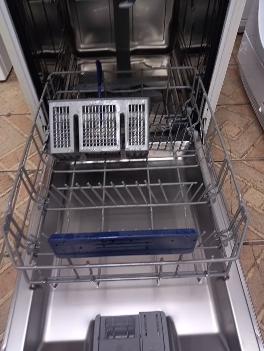 Тясна 45см съдомиялна за пълно вграждане Сименс Siemens 2 год.Гаранция