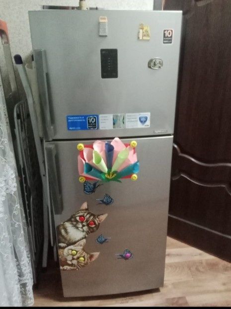Холодильник SAMSUNG