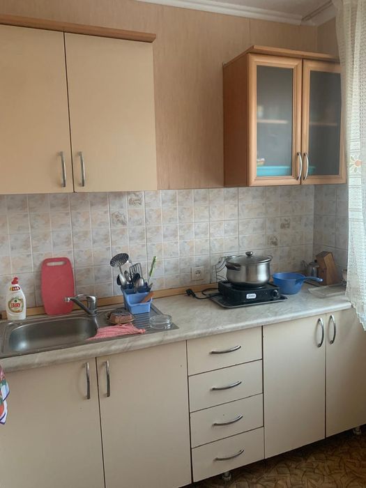Сдам 1-нокомнатную квартиру часы,ночь-6500,не для шума,для двоих