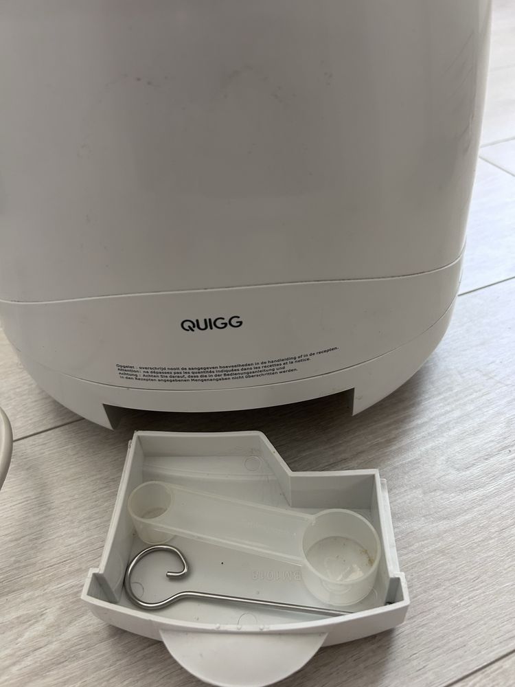 Продавам професионална хлебопекарна машина Quigg модел BM1-L