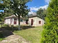 Casa 2 camere, bucatarie, anexe, + 3500 mp teren Malaesti Iasi
