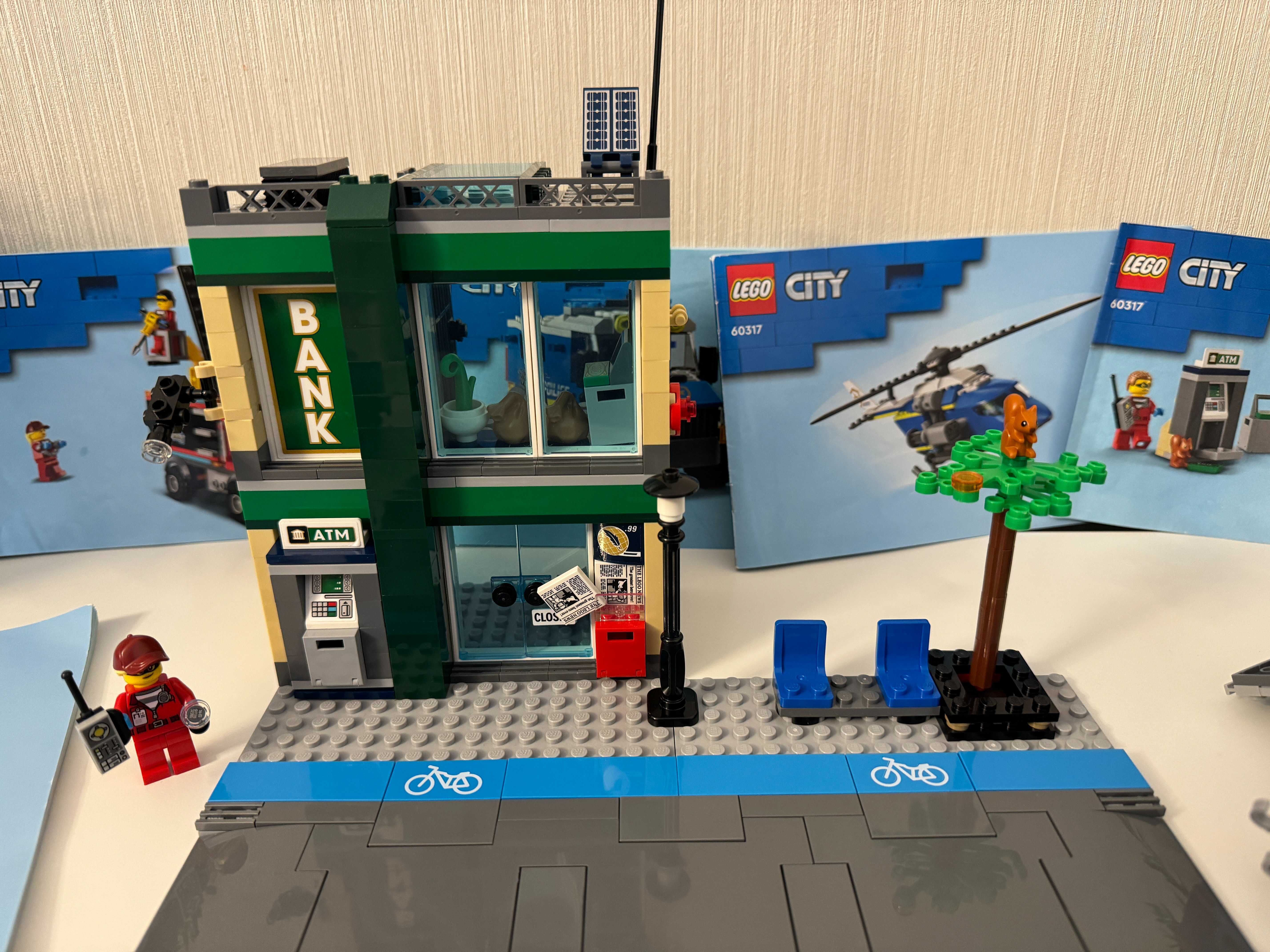 LEGO City - Politia in urmarire la banca 60317, 915 piese