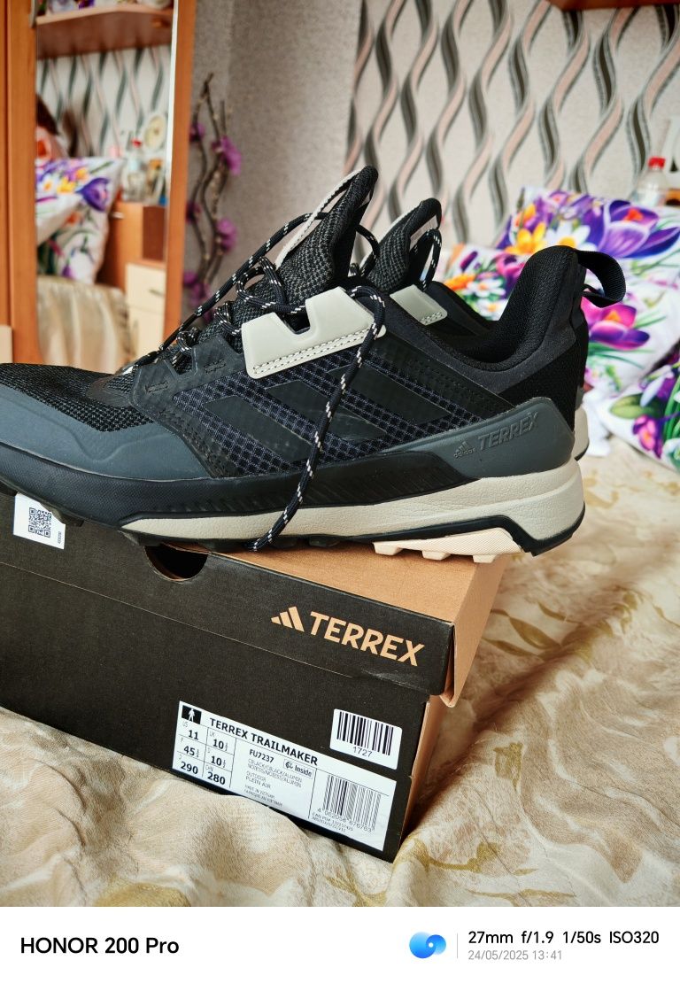 Маратонки Adidas terex