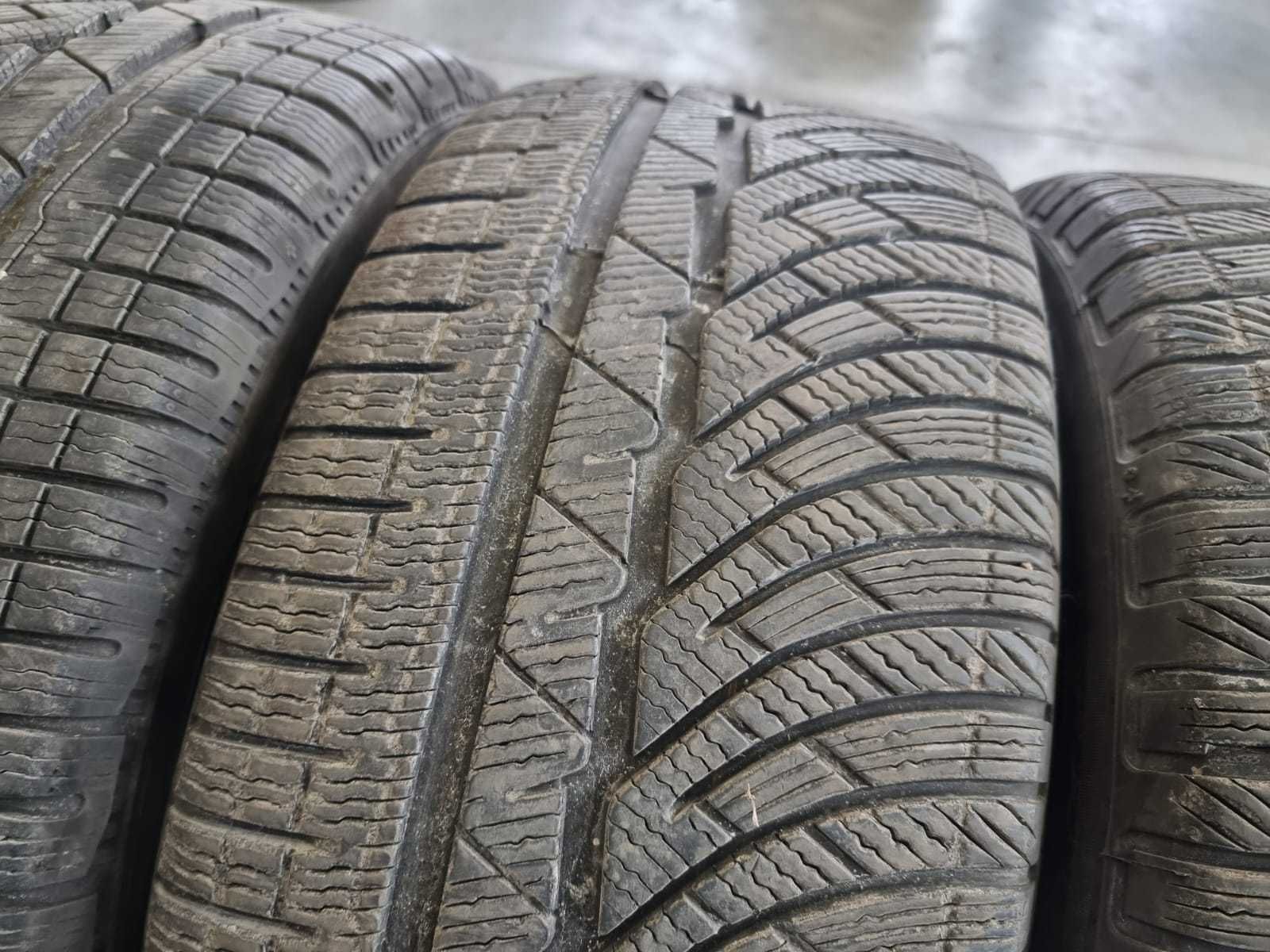 4 Anvelope IARNA 245.45.18 "Michelin" [dot 2020] ; stare foarte buna