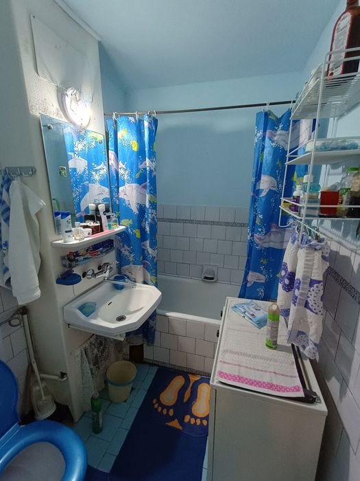 Apartament 3 camere semidecomandat, zona Capătul lui 1