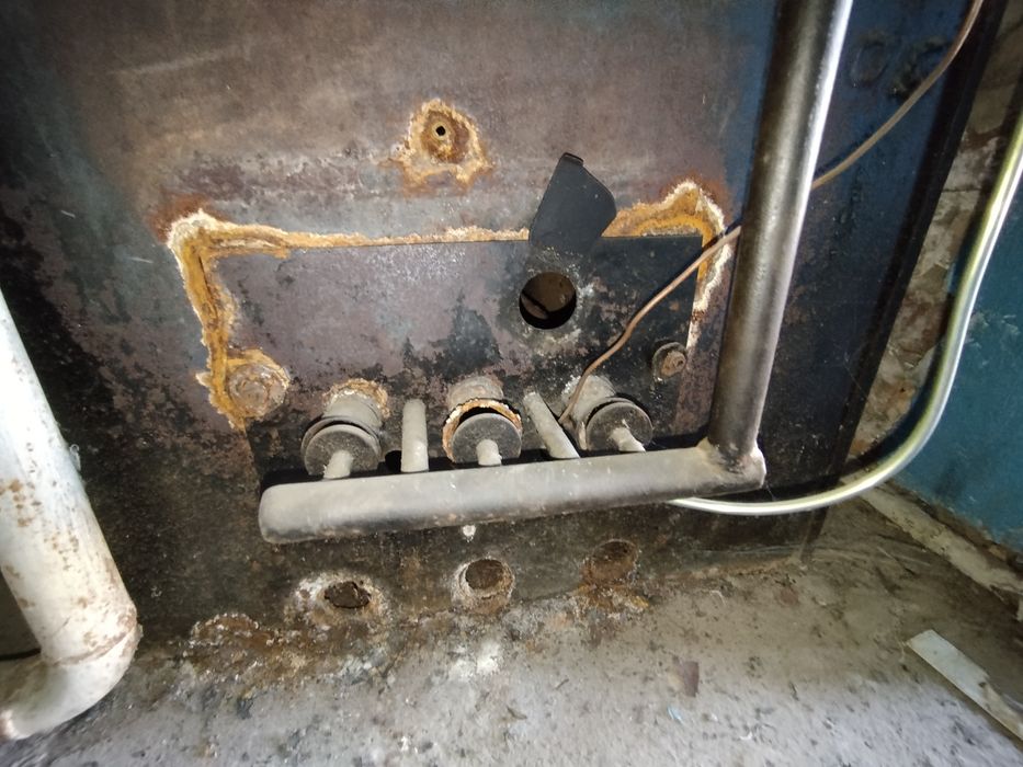 Продаётся котёл отопления !