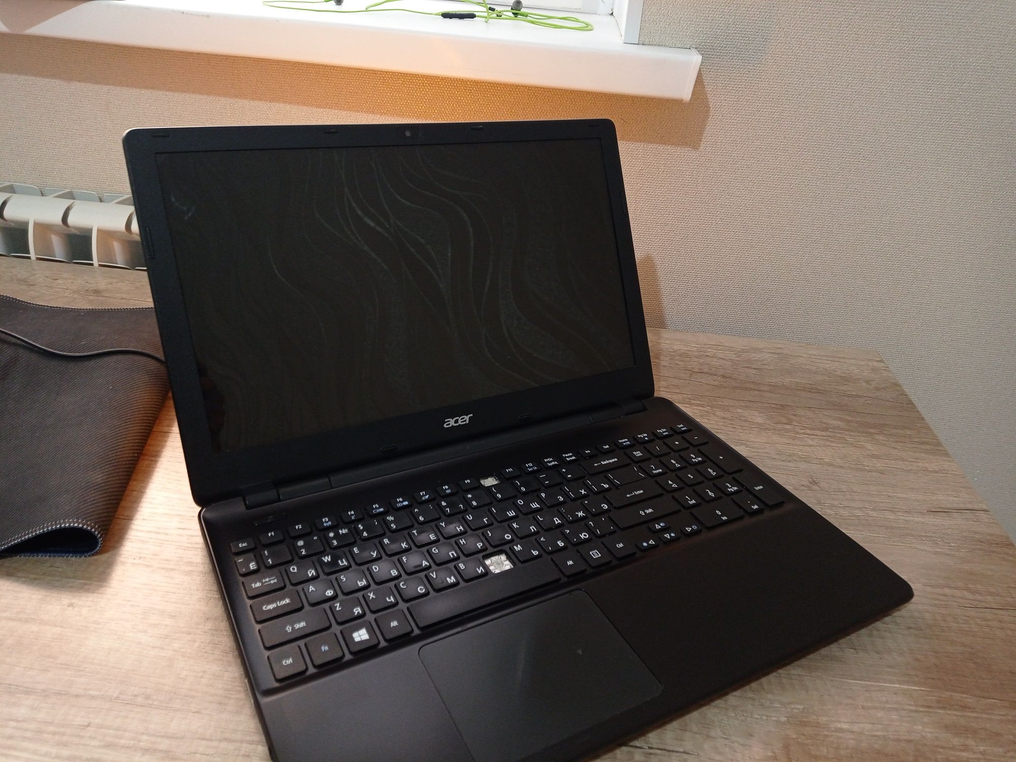 Acer e5-751g клавиатура в подарок GTX 810m, 8gb, 1tb, i3