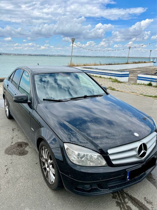 Se vinde Mercedes C Class 2010
