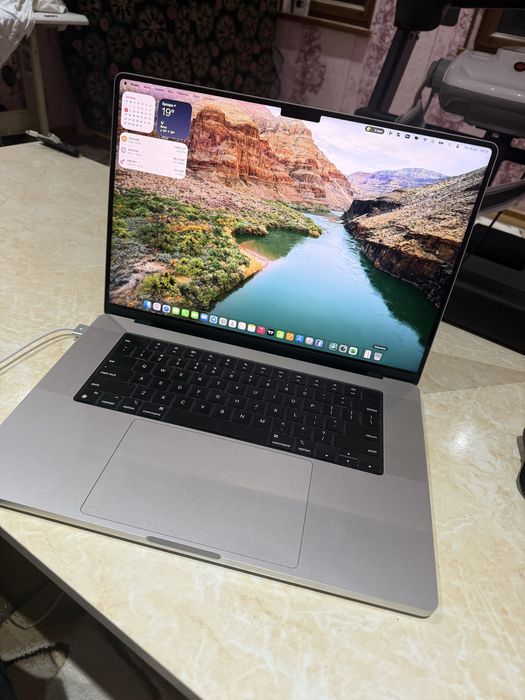 Macbook pro 16” m4 pro