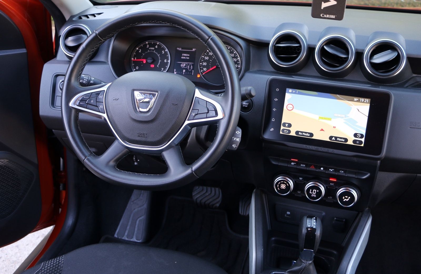Vând Dacia Duster
