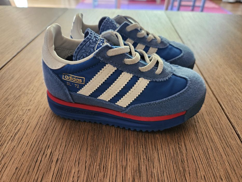 Маратонки на Adidas