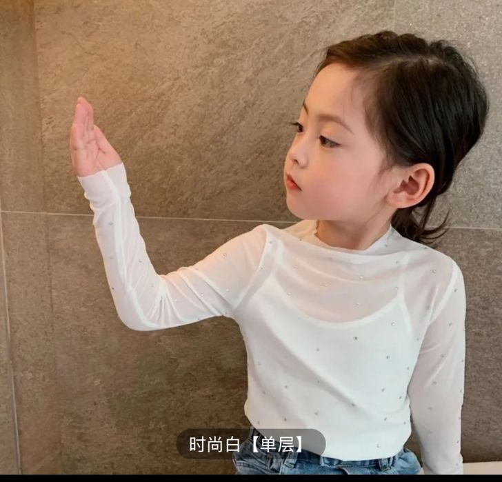 Продам новые платье двоики