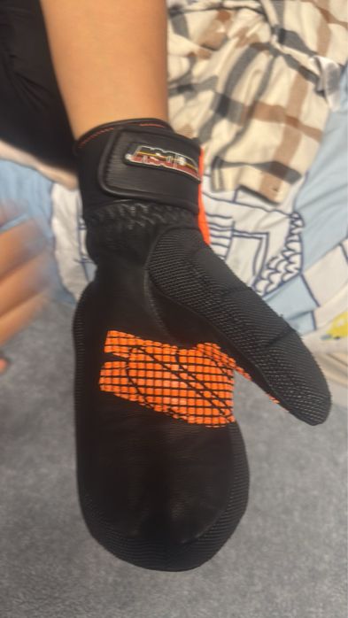 Продавам Ски/Сноуборд ръкавици