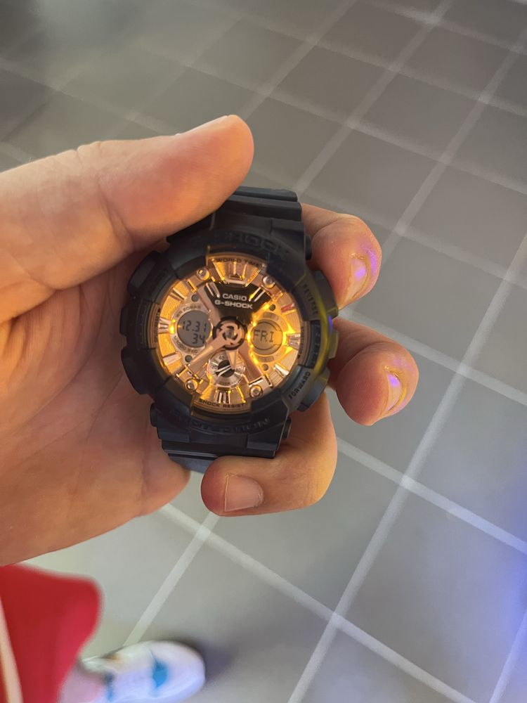 Ceas G-Shock mov