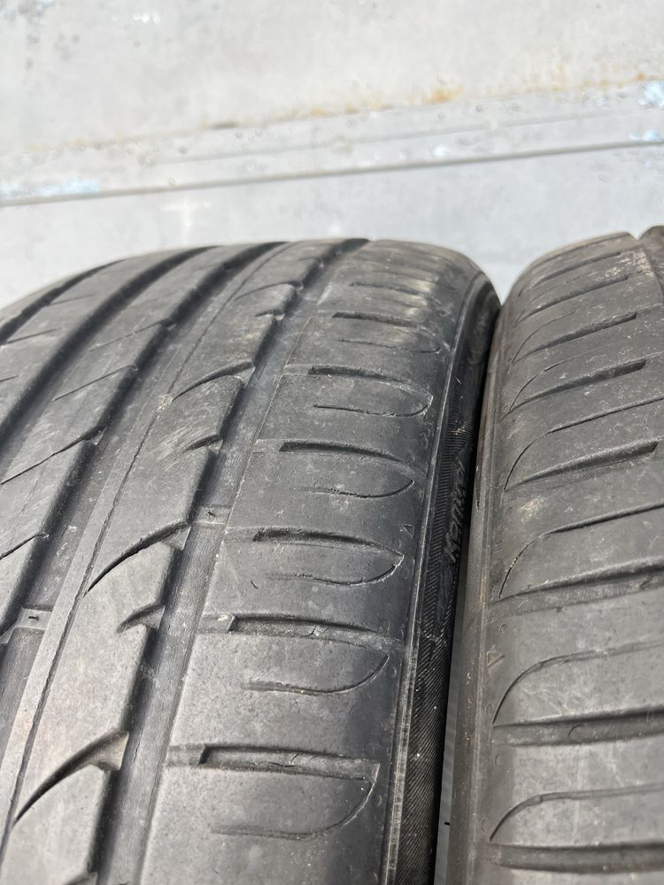 2 бр. летни гуми 235/45/18 Hankook DOT 1916 6 mm