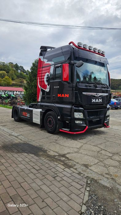 Cap tractor MAN TGX 18.480 BLS Red Lion Edition