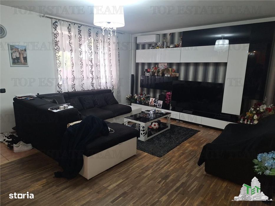 Casa deosebita de vanzare zona tei-pipera