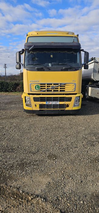 Vând cap tractor Volvo FH12 440cp