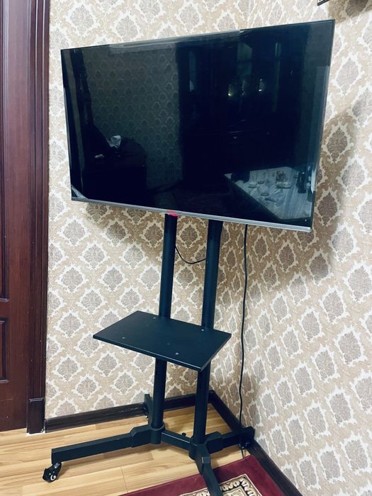 Телевизор ва подставка сотилади