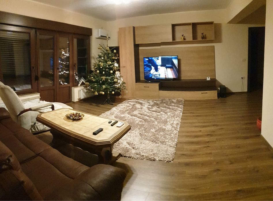 Apartament 3 camere spatios,Bloc in asociatie,Podgoria,garaj sub bloc