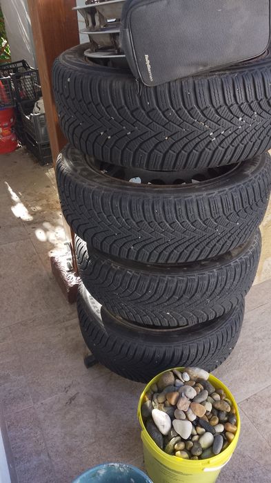 Зимни гуми със джанти 16" цола за Ситроен Пежо