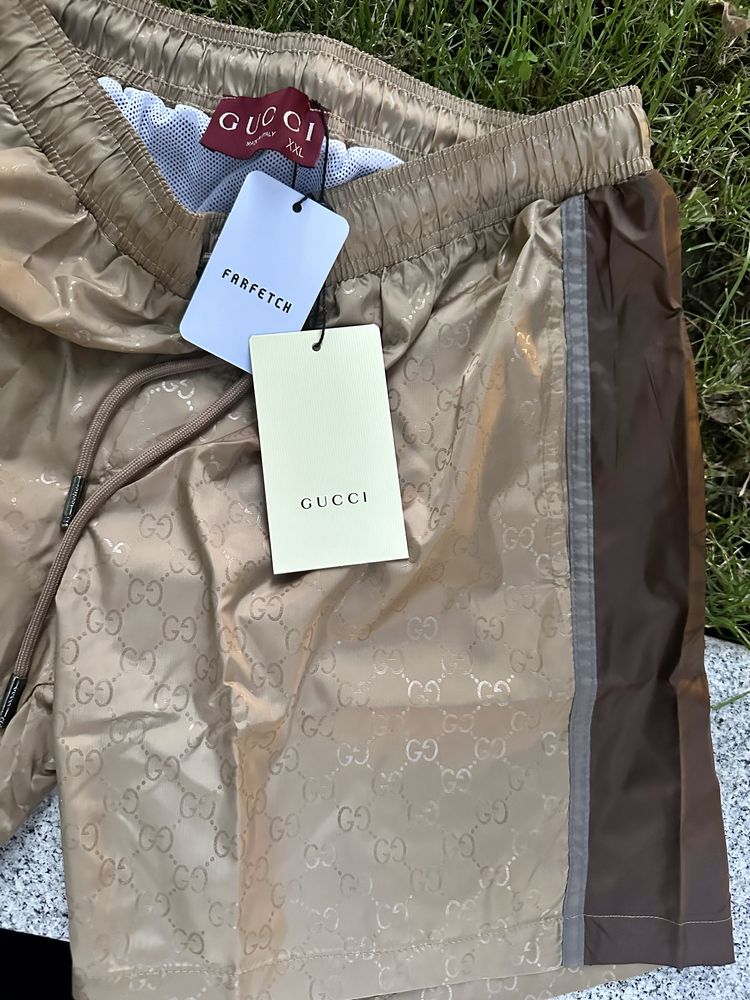 Sort de baie Gucci armani