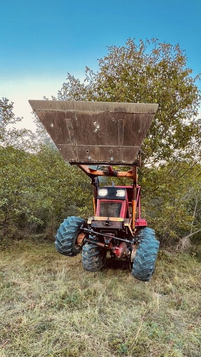Tractor forestier Universal 651