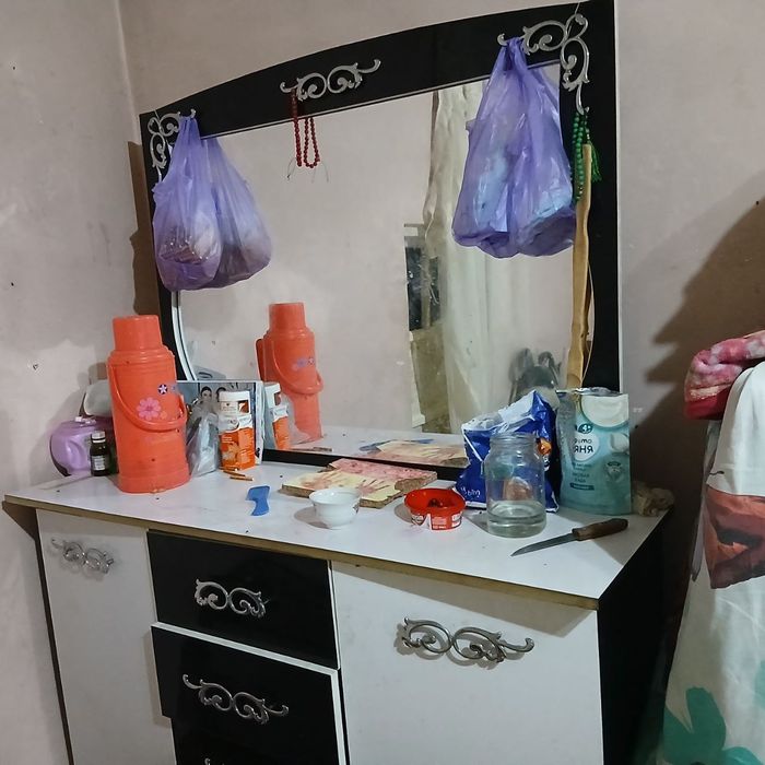 mebel sotiladi xolati yaxshi