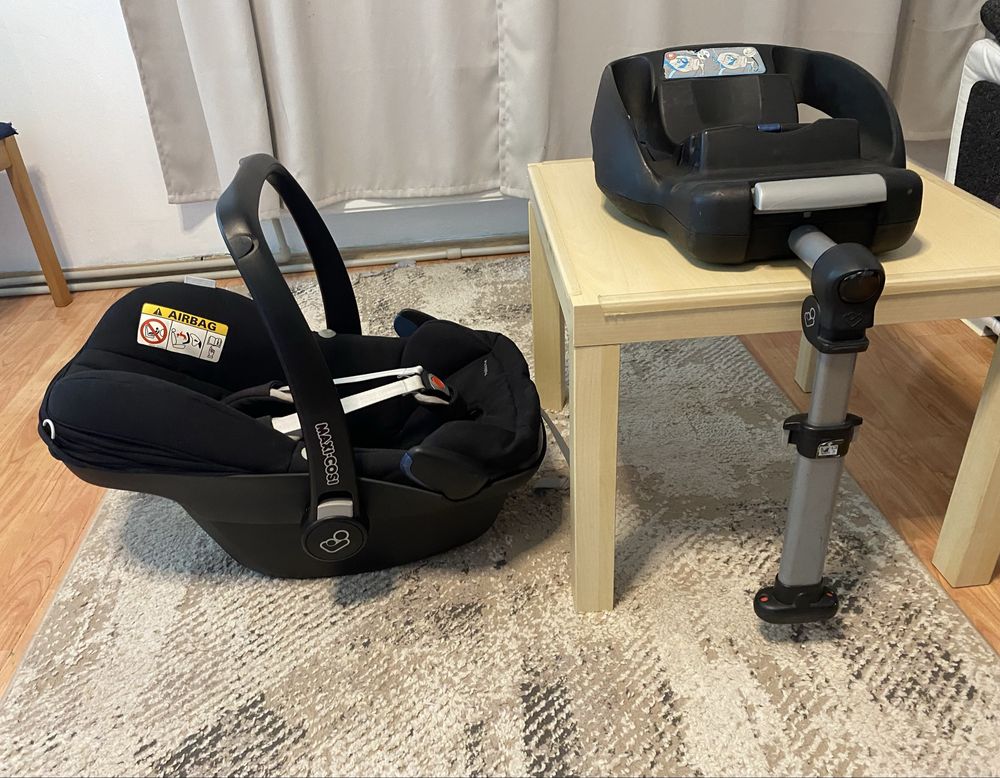 Столче за кола Maxi Cosi Pebble Plus с база Easy base 2