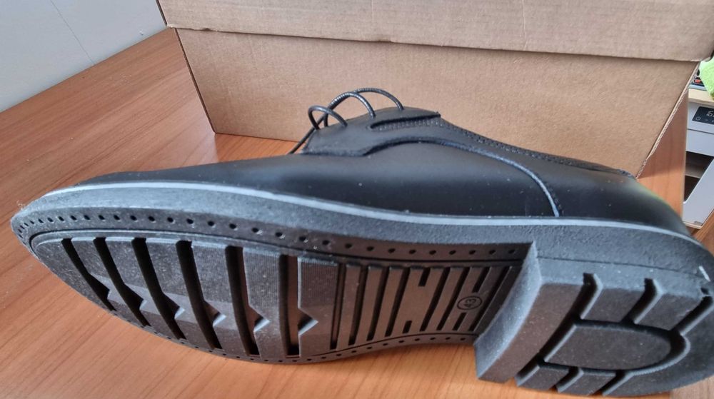 Pantofi bărbati negri marime 43