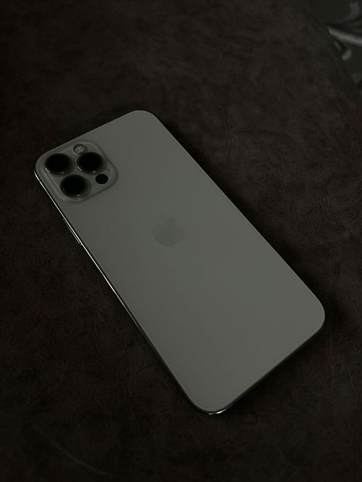 Продам Айфон 12 Pro,Gold,256гб.
