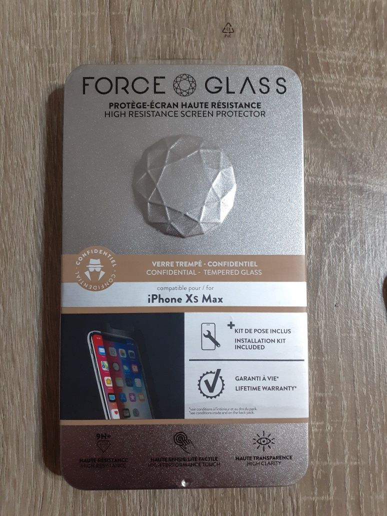 Vând folie protecție de sticlă Privacy iPhone Xs Max 11 Pro Max noua