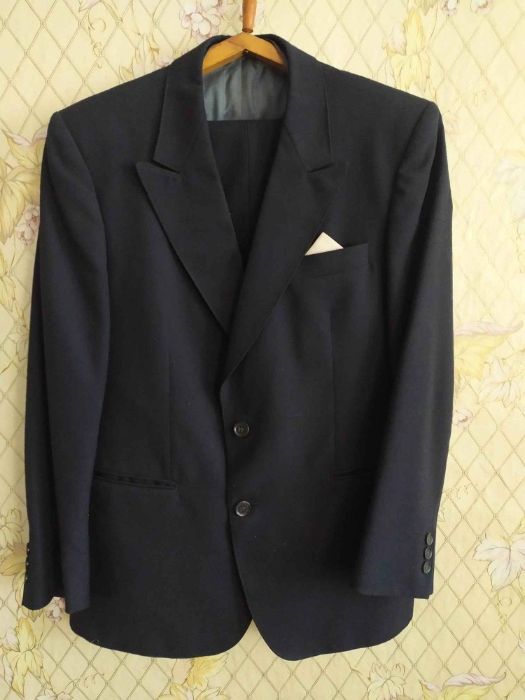 Костюм тройка,шерсть,Варна