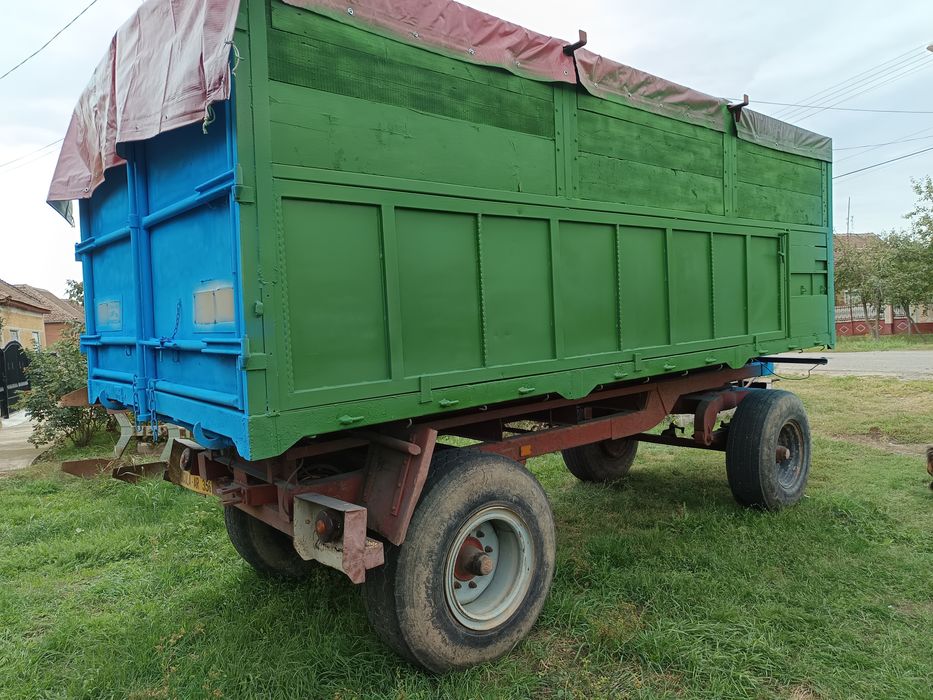 Vind remorca 16 tone basculabila pe spate